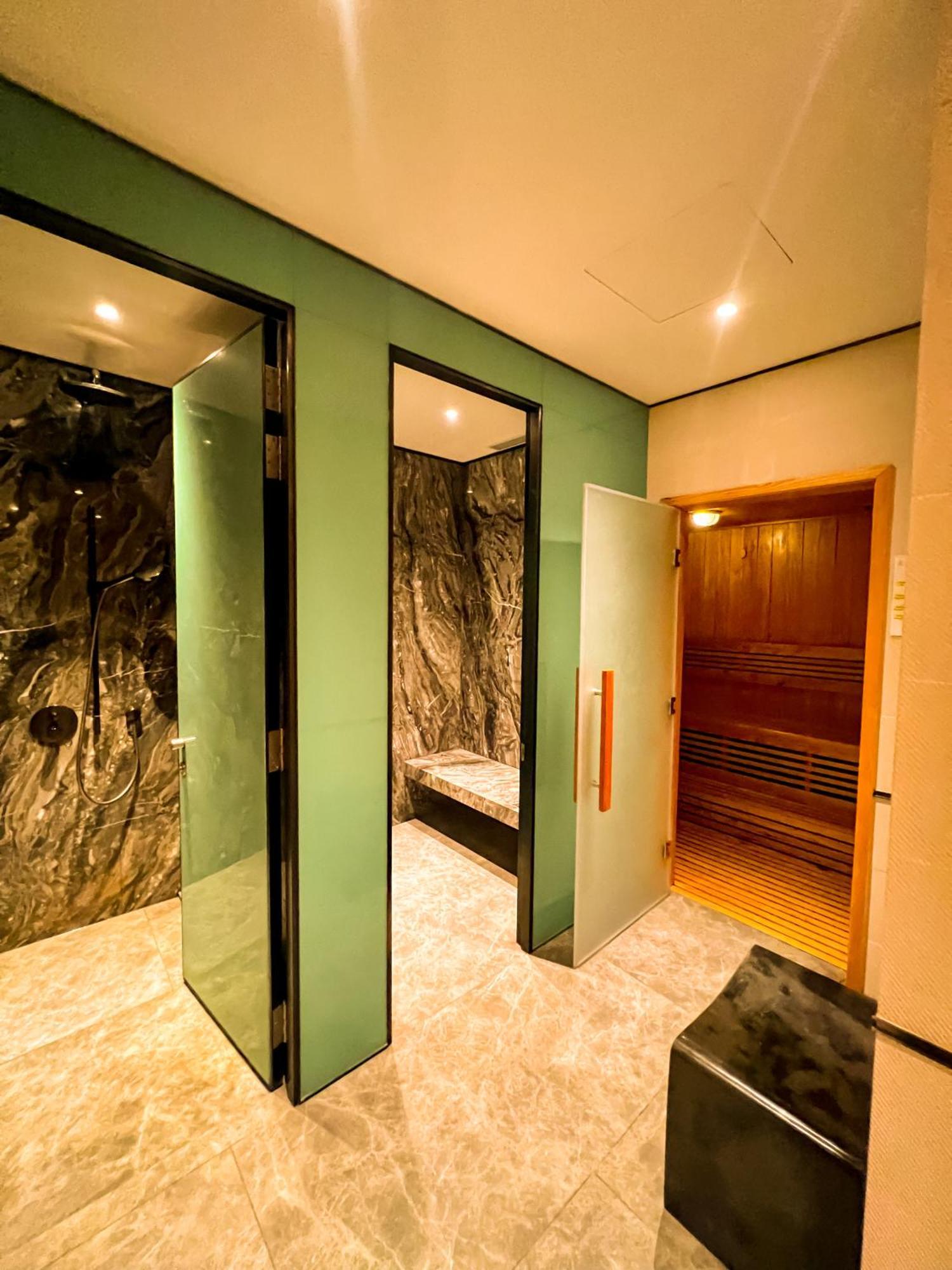 Apartment The Marq - Ho Trung Tam Quan 1