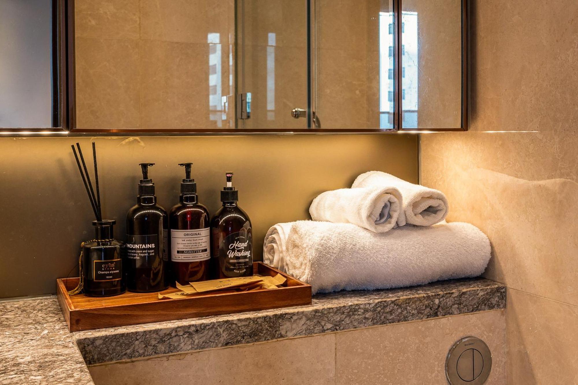 Apartment The Marq - Ho Trung Tam Quan 1