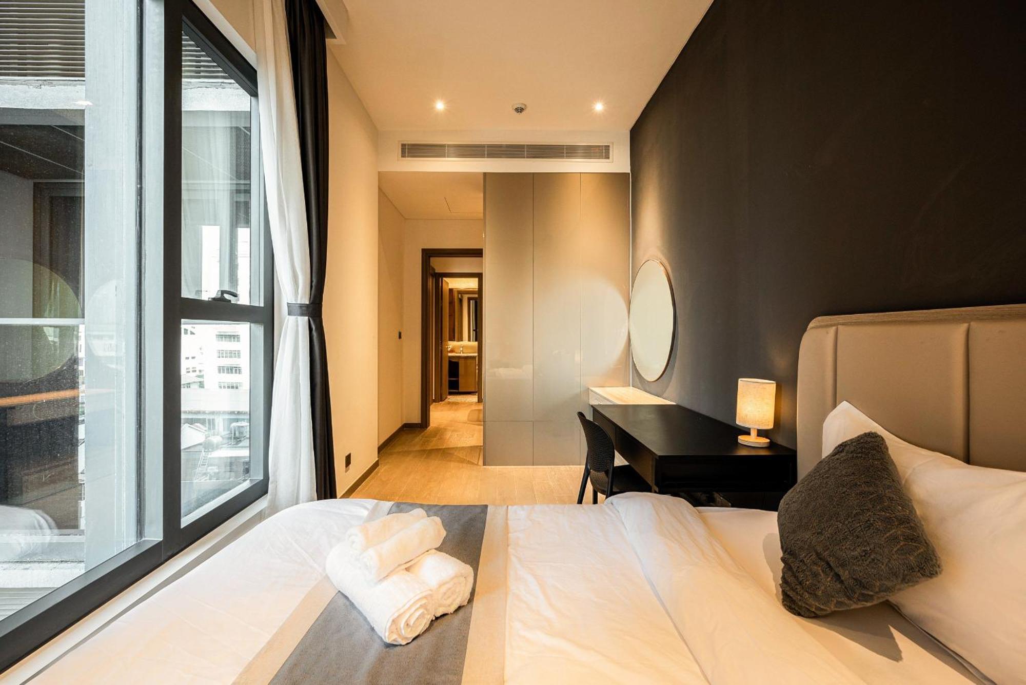 Apartment The Marq - Ho Trung Tam Quan 1 *